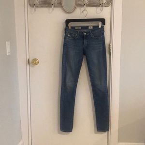 AG Light Denim Skinny Jean (Size: 25)